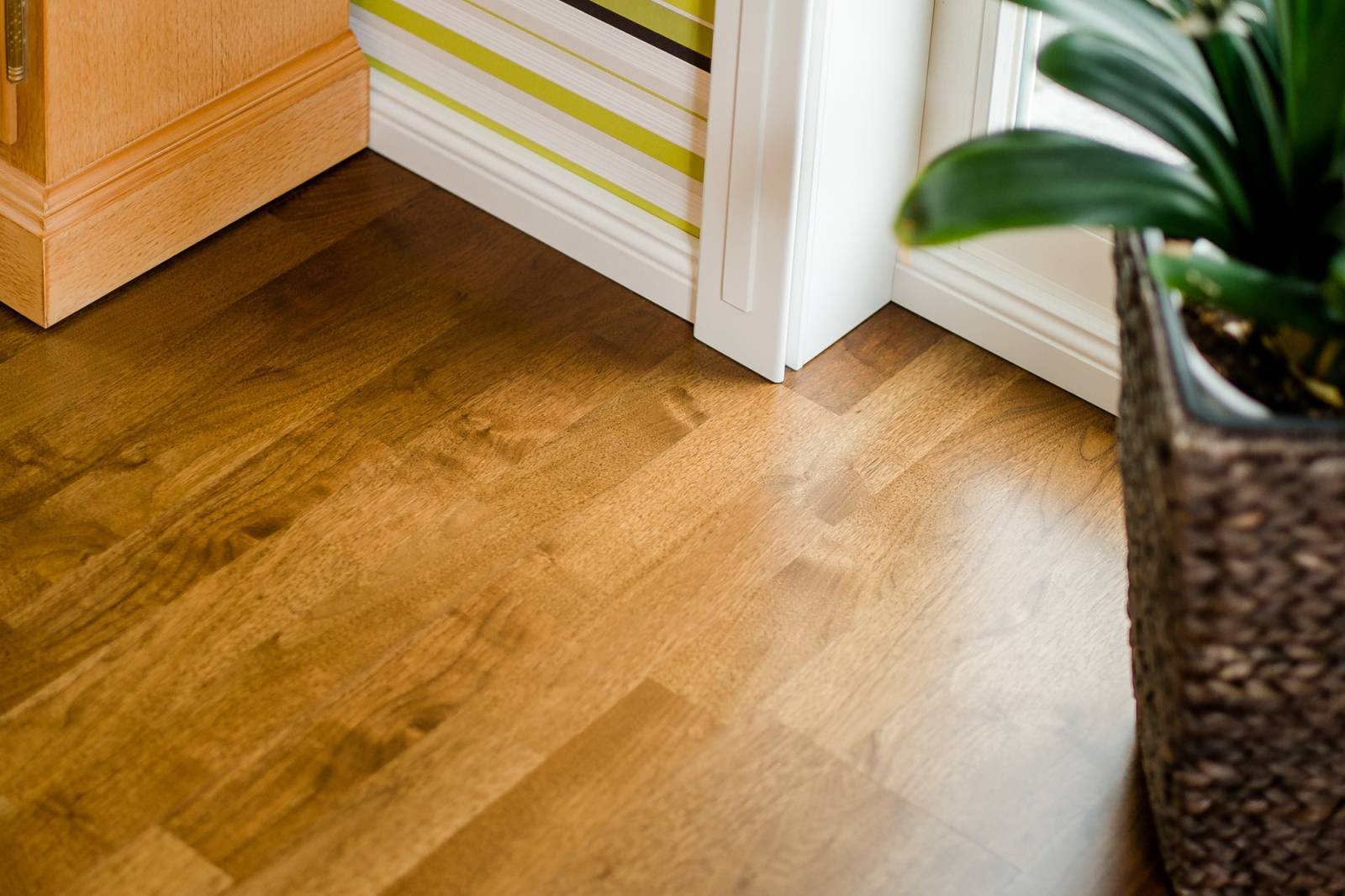 Aménagement de villa avec pose de parquet massif à Sanary sur mer