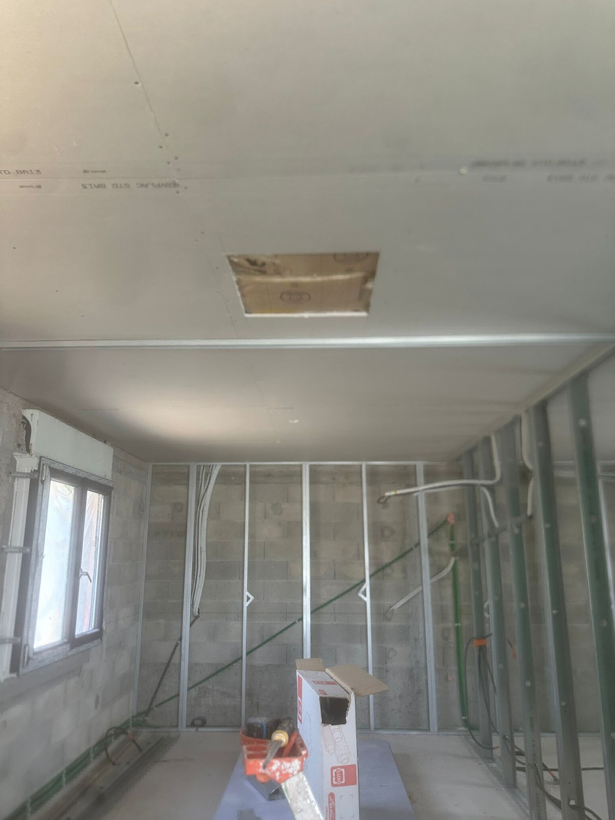 Rénovation complète de second œuvre : cloisons, doublage, isolation et finitions à Carqueiranne