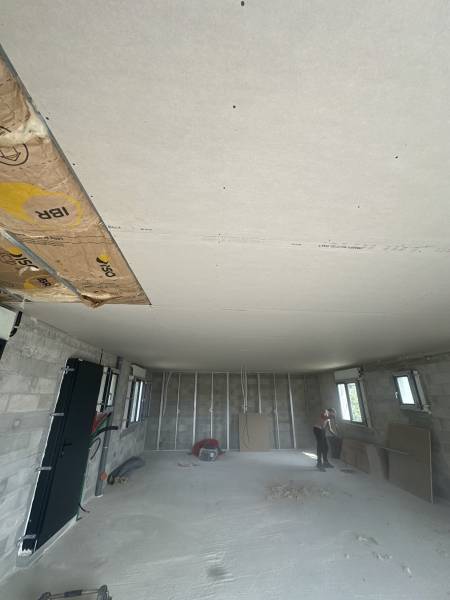 Travaux de rénovation intérieure et extérieure avec cuisine sur mesure et climatisation à Sanary-sur-Mer 83110