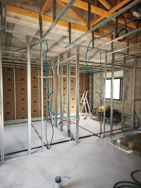 Rénovation entière d'une villa avec isolation pose de travertin à Bandol